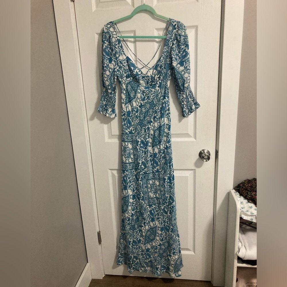 New backless puff sleeve dress